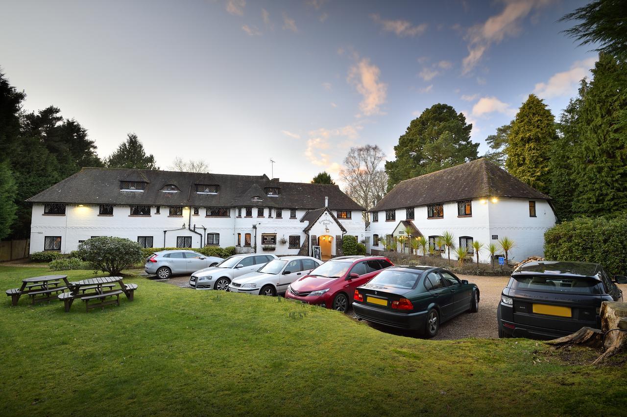 The Roundabout Hotel Pulborough Exteriör bild