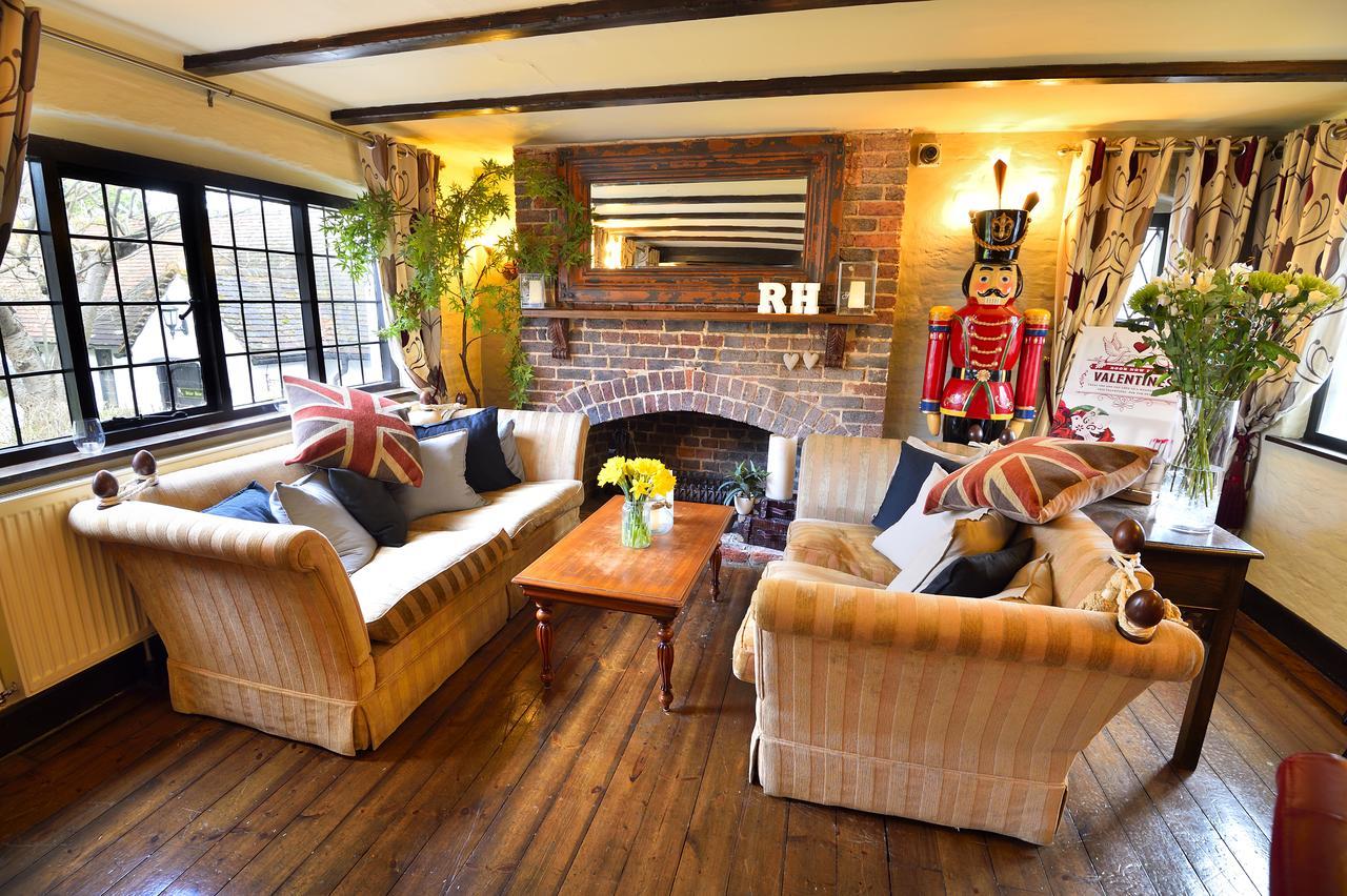 The Roundabout Hotel Pulborough Exteriör bild