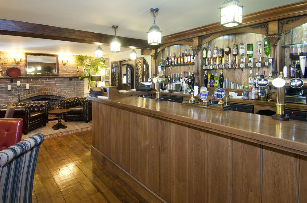 The Roundabout Hotel Pulborough Exteriör bild
