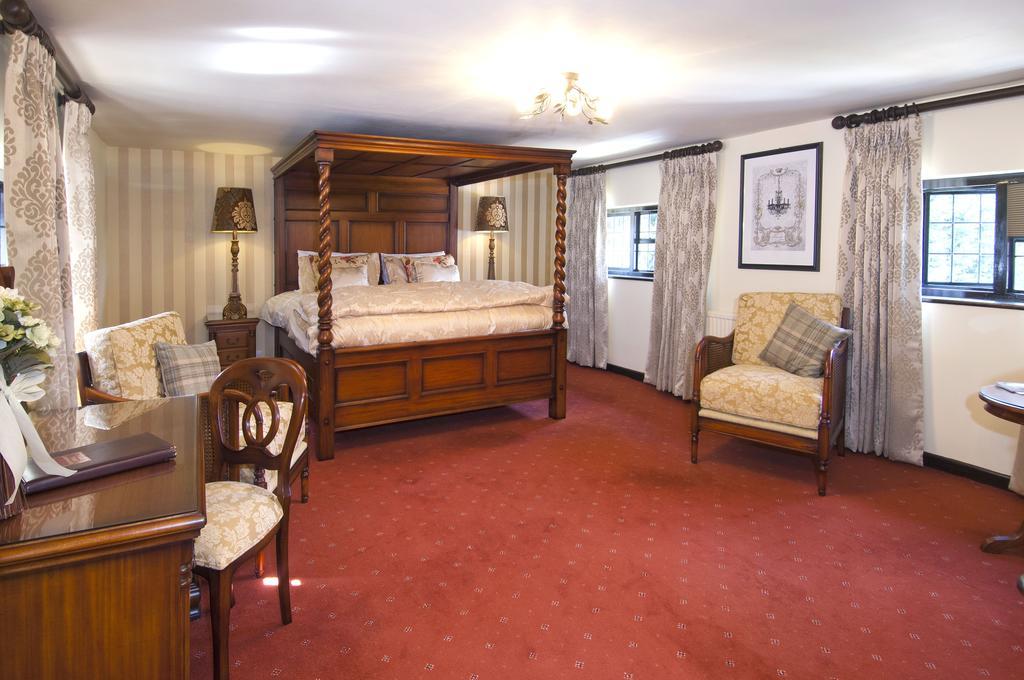 The Roundabout Hotel Pulborough Rum bild